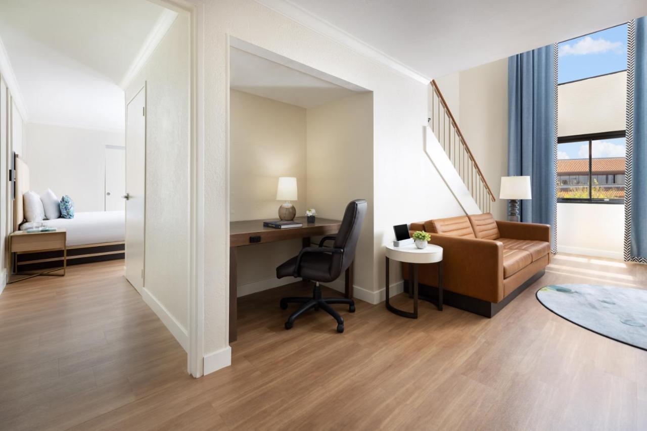 The Anza-A Calabasas Hotel Bagian luar foto
